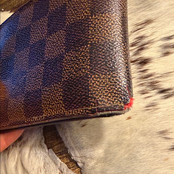 Pre owned LV wallets and Luggage tag - Picture 9 of 12